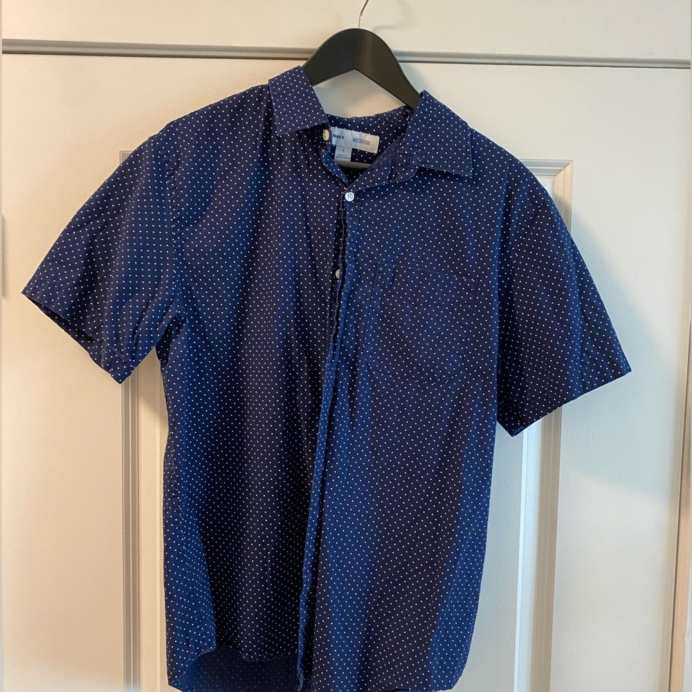 Short sleeve Old Navy shirt